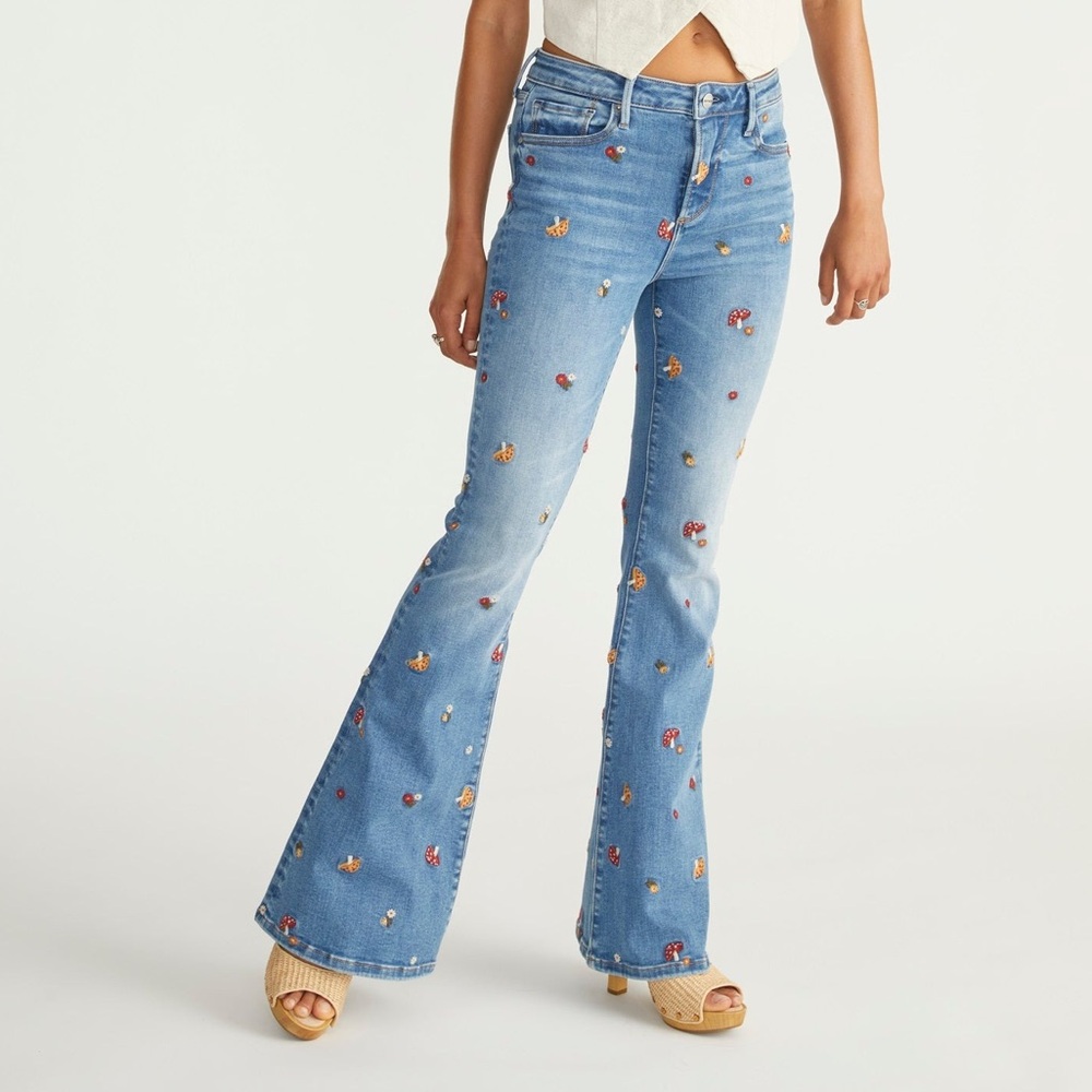 Driftwood - Farrah Flare - Wonderland - 24 Short